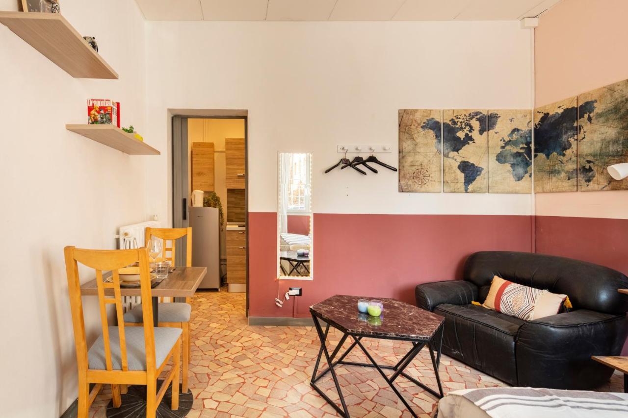 Casa 18 Fiera Apartments - Self Check In Bologna Eksteriør bilde